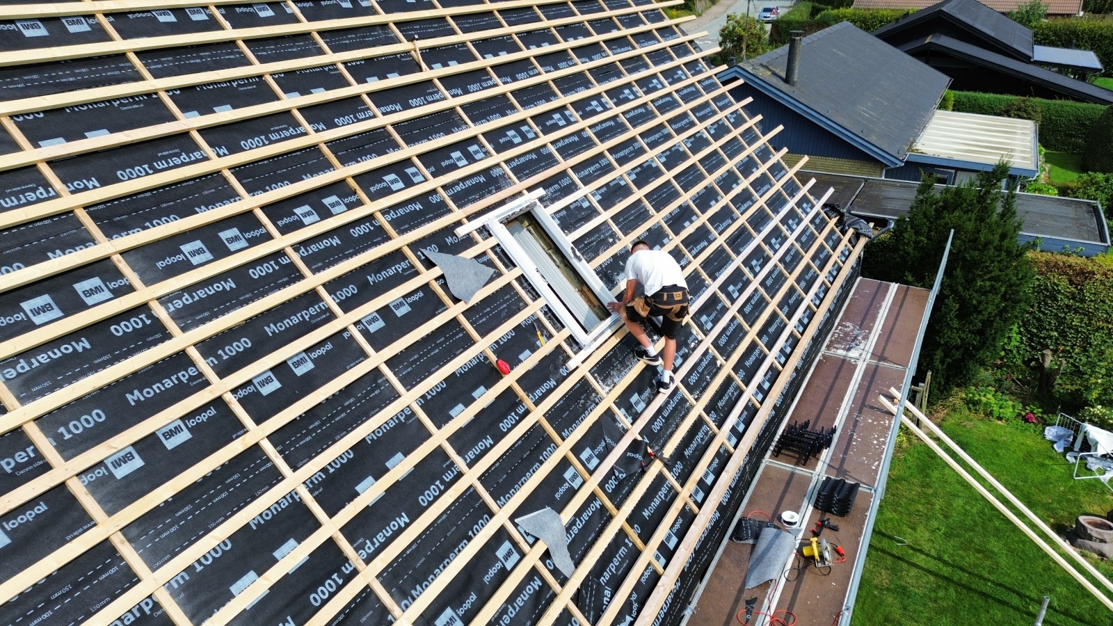 Velux vindue monteret i tag af Tømrerfirmaet Lund